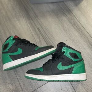 Air Jordan 1 pine green
